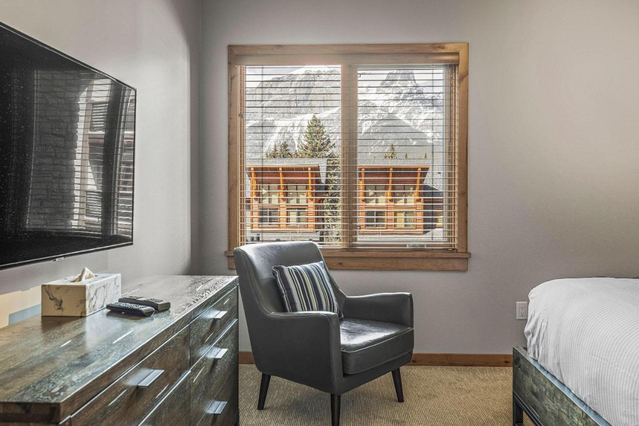 Spring Creek Condo By Canadian Rockies Vacation Rentals Canmore Bagian luar foto